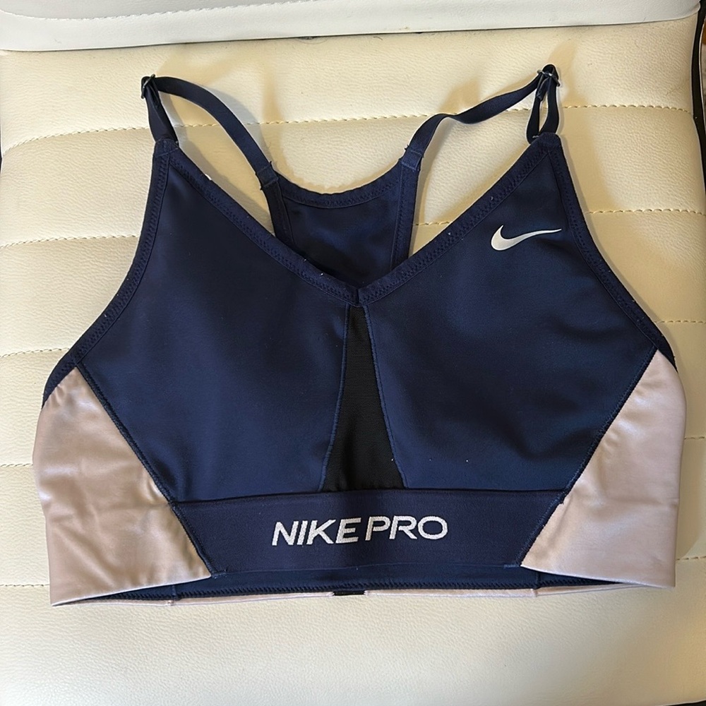 CUTE NIKE SPORTS BRA💙